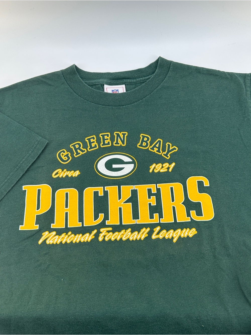 NFL Green Bay Packers Retro Style Green Graphic T-Shirt Men’s Medium
Green Grap